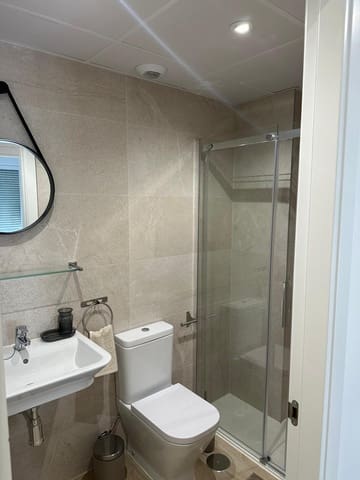 2 makuuhuone Huoneisto vuokrattavana paikassa Marbella mukana uima-altaan 
autotalli - 2 300 € (Ref: 9075704)