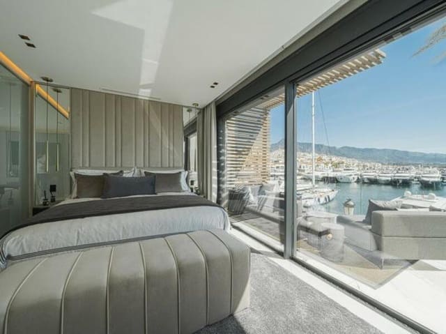 3 chambre Appartement à vendre à Puerto Banus, Marbella avec garage - 2 950 000 € (Ref: 9077726)