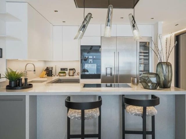 3 chambre Appartement à vendre à Puerto Banus, Marbella avec garage - 2 950 000 € (Ref: 9077726)