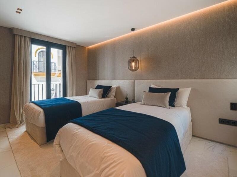 3 sypialnia Apartament do wynajęcia w Puerto Banus z garażem - 12 000 € (Ref: 9077727)