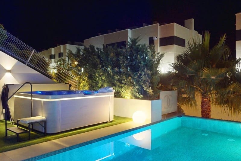5 slaapkamer Villa te koop in La Cala de Mijas met zwembad garage - € 2.395.000 (Ref: 9077729)