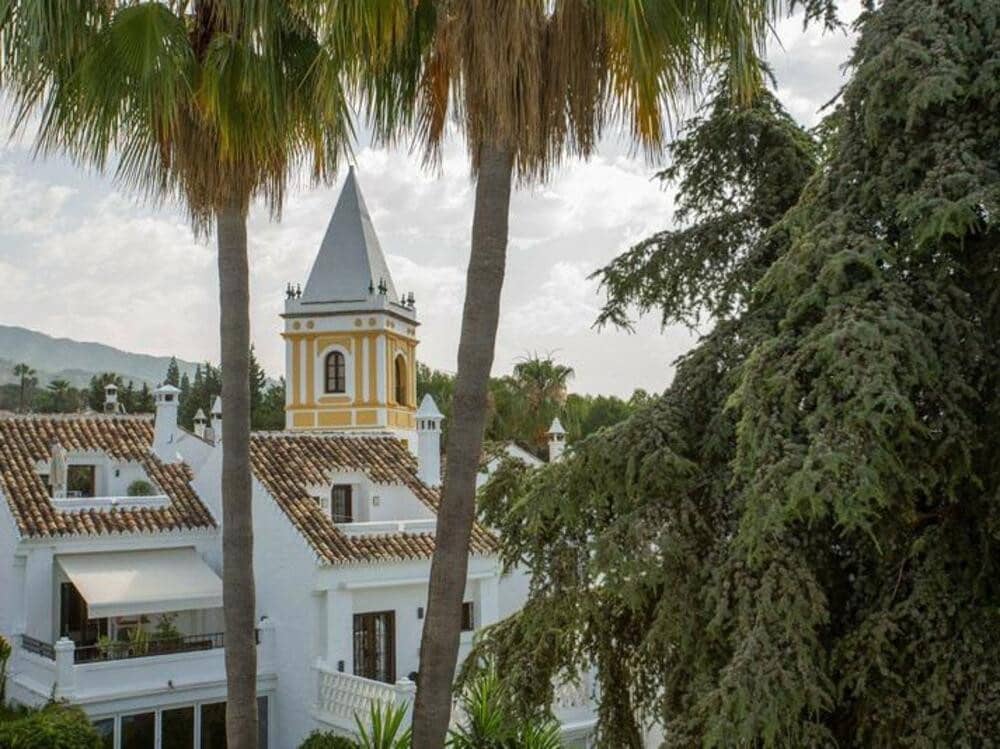 3 soveværelse Byhus til leje i Marbella med swimmingpool garage - € 3.500 (Ref: 9081266)