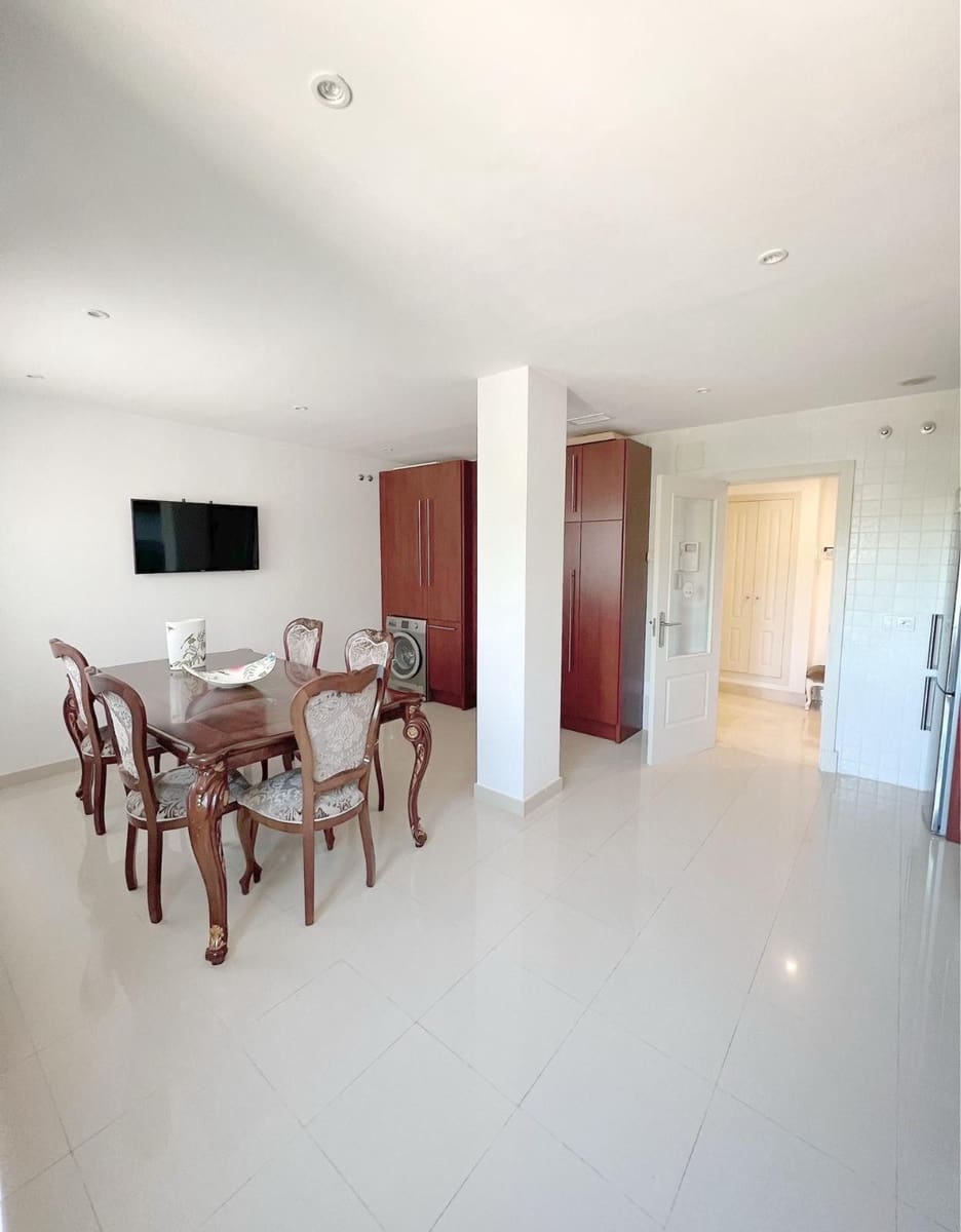 3 sypialnia Apartament na kwatery wakacyjne w Marbella z basenem garażem - 6 350 € (Ref: 9081267)