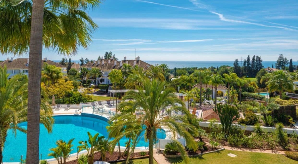 3 sypialnia Apartament na kwatery wakacyjne w Marbella z basenem garażem - 6 350 € (Ref: 9081267)