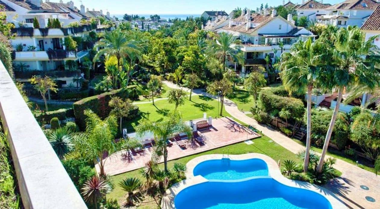 3 sypialnia Apartament na kwatery wakacyjne w Marbella z basenem garażem - 6 350 € (Ref: 9081267)