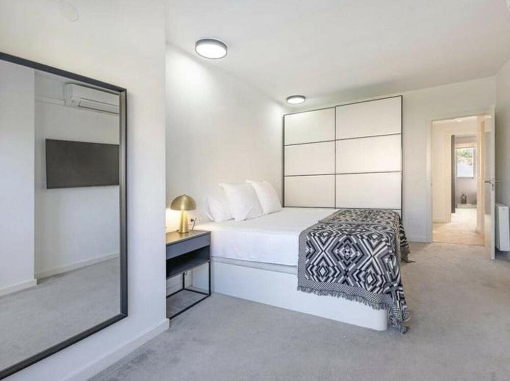 3 bedroom Townhouse for rent in Nueva Andalucia with pool garage - € 3,500 (Ref: 9081268)