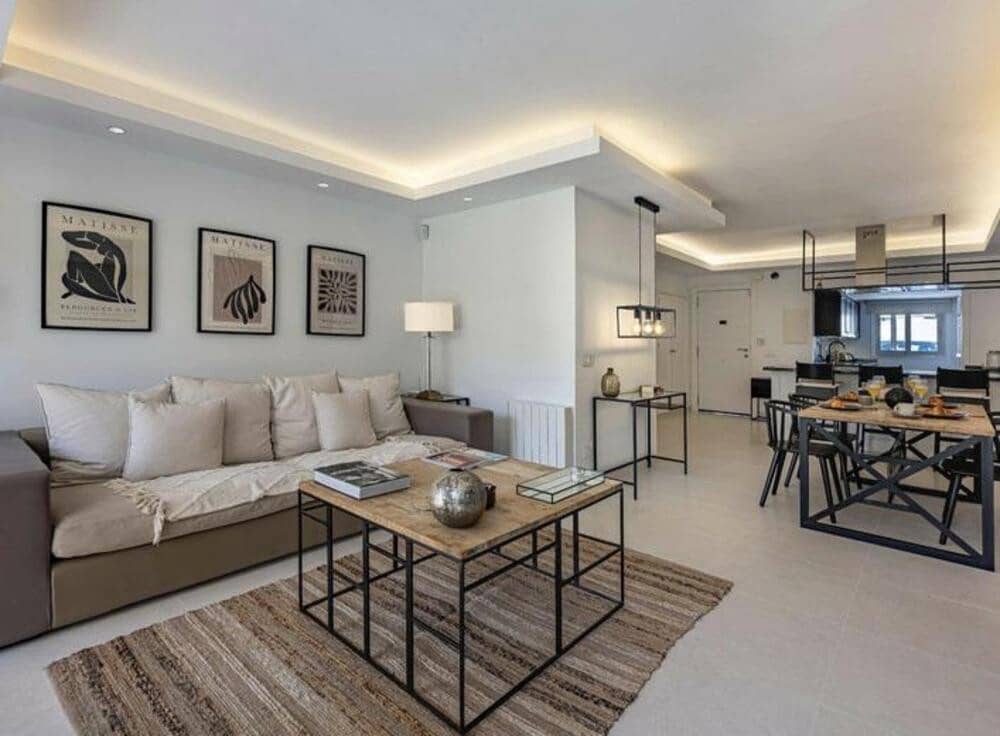 3 bedroom Townhouse for rent in Nueva Andalucia with pool garage - € 3,500 (Ref: 9081268)