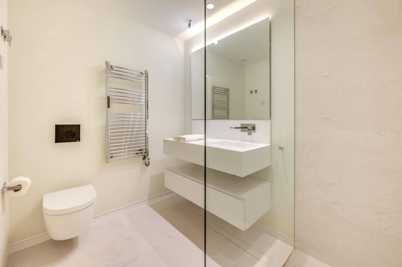 3 soveværelse Lejlighed til leje i Ojen med swimmingpool garage - € 5.000 (Ref: 9081270)