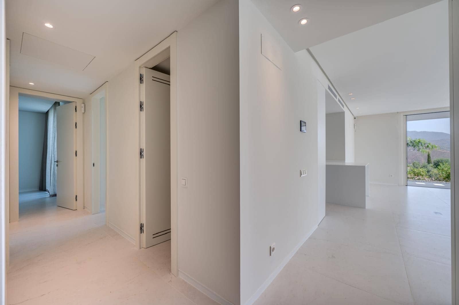 3 soveværelse Lejlighed til leje i Ojen med swimmingpool garage - € 5.000 (Ref: 9081270)