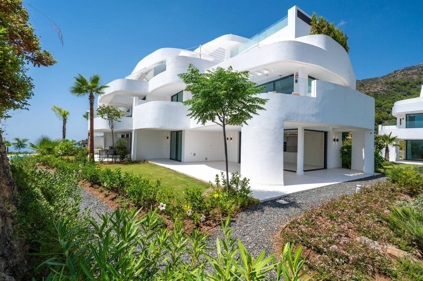 3 soveværelse Lejlighed til leje i Ojen med swimmingpool garage - € 5.000 (Ref: 9081270)