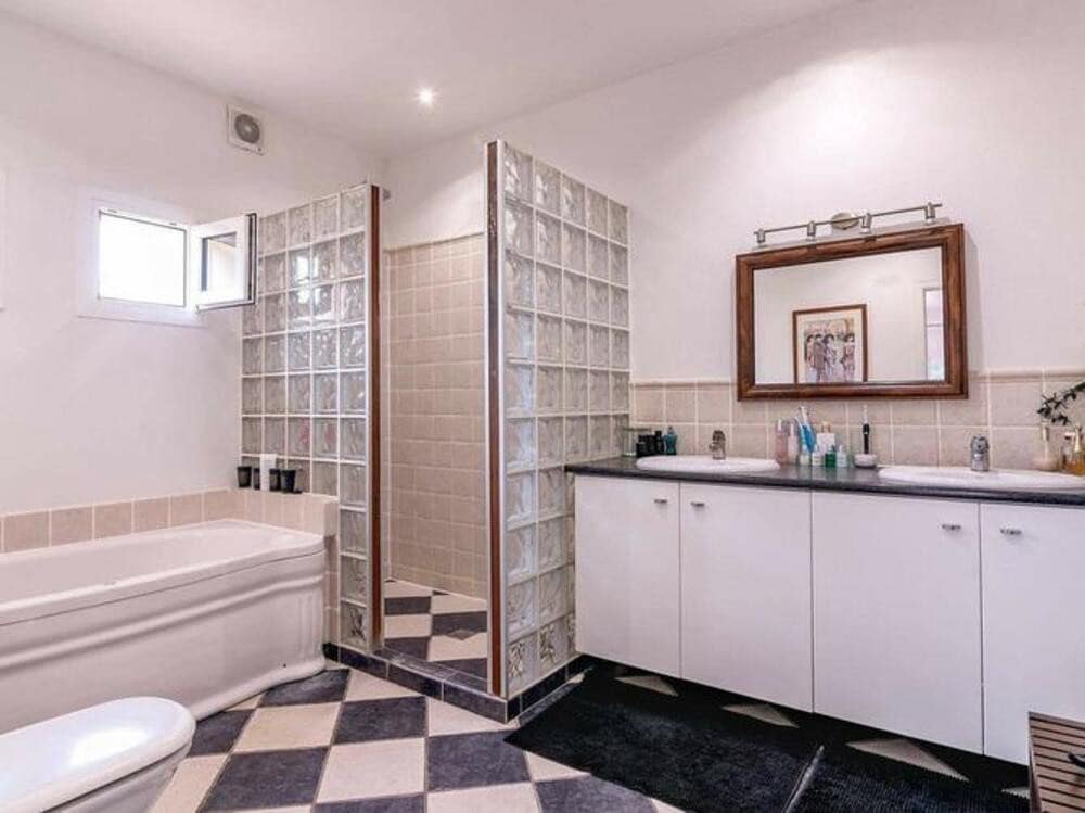 6 sypialnia Willa na sprzedaż w Sotogrande z basenem garażem - 1 850 000 € (Ref: 9081271)