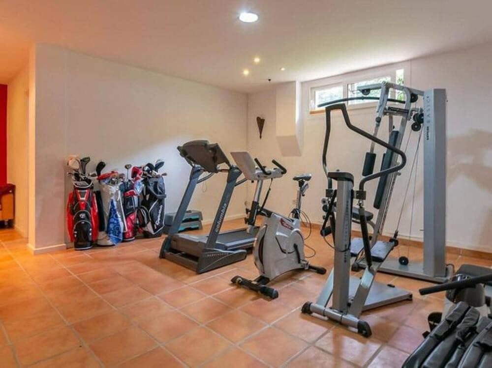 6 sypialnia Willa na sprzedaż w Sotogrande z basenem garażem - 1 850 000 € (Ref: 9081271)