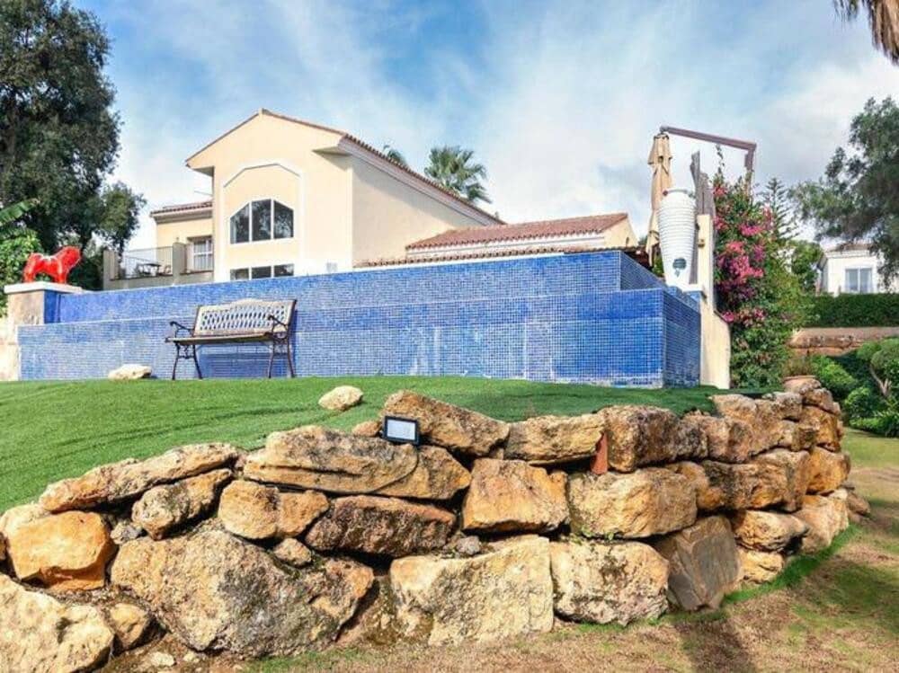 6 sypialnia Willa na sprzedaż w Sotogrande z basenem garażem - 1 850 000 € (Ref: 9081271)