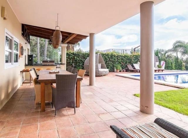 6 camera da letto Villa in vendita in Sotogrande Alto, San Roque con piscina garage - 1.850.000 € (Rif: 9081271)