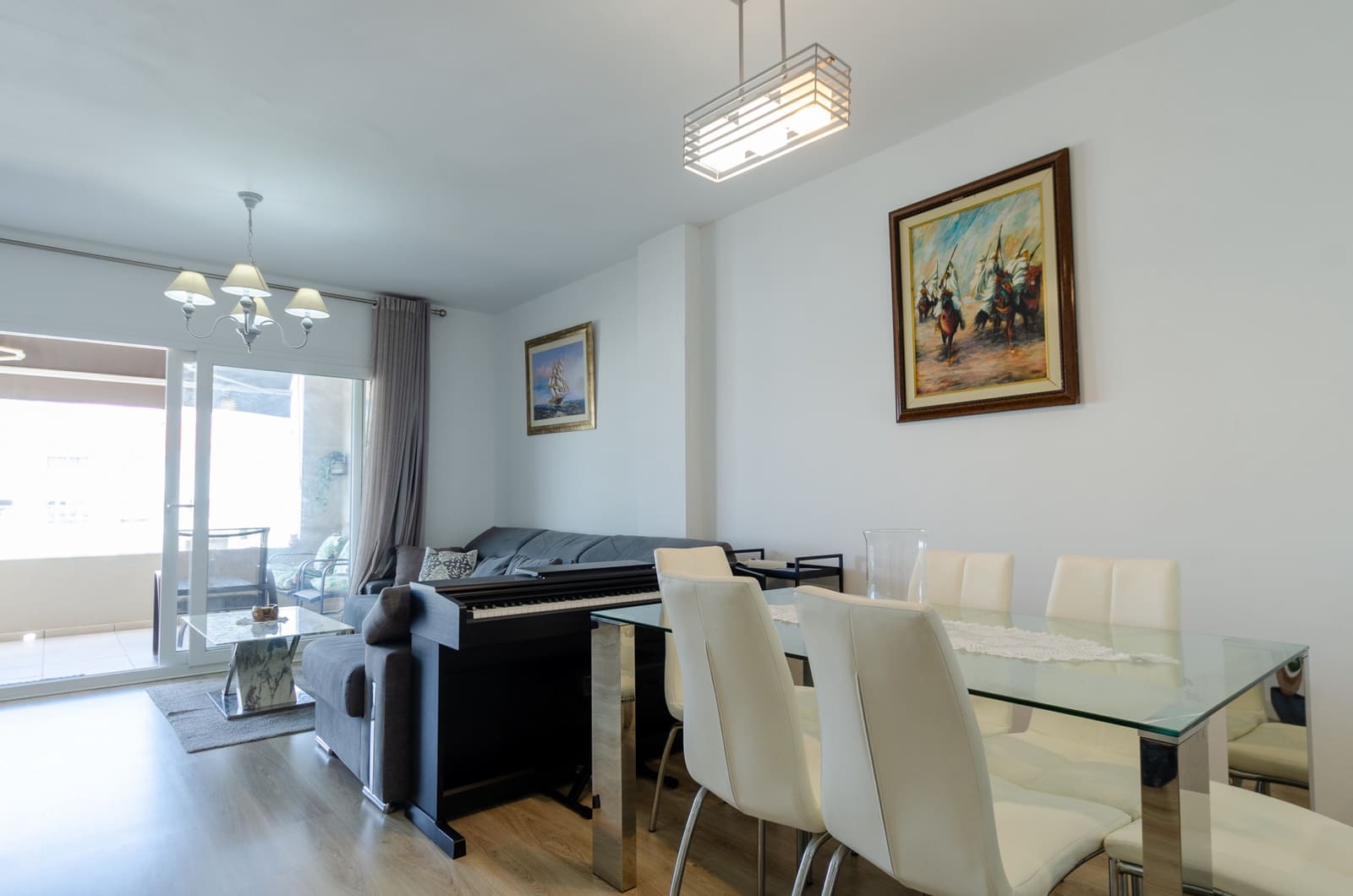 3 soverom Leilighet til salgs i Marbella med svømmebasseng garasje - € 430 000 (Ref: 9084878)