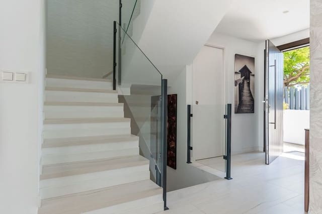 5 bedroom Villa for rent in Nueva Alcántara, Marbella with pool garage - € 14,000 (Ref: 9084881)