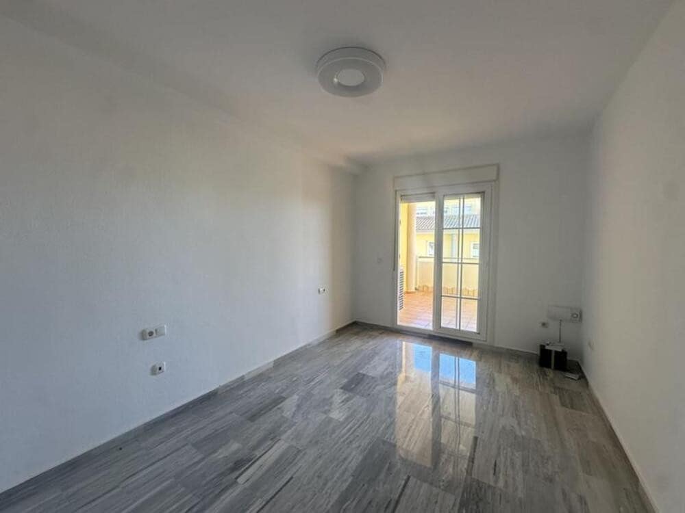 3 chambre Appartement à vendre à Marbella avec piscine garage - 458 000 € (Ref: 9088362)