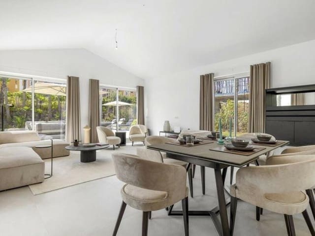 4 chambre Villa/Maison à vendre à Casares Golf - Casares del Sol, Casares avec piscine garage - 1 750 000 € (Ref: 9088363)