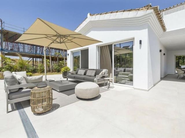 4 chambre Villa/Maison à vendre à Casares Golf - Casares del Sol, Casares avec piscine garage - 1 750 000 € (Ref: 9088363)