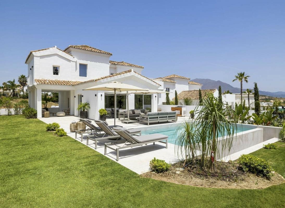 4 soverom Villa til salgs i Casares med svømmebasseng garasje - € 1 750 000 (Ref: 9088363)
