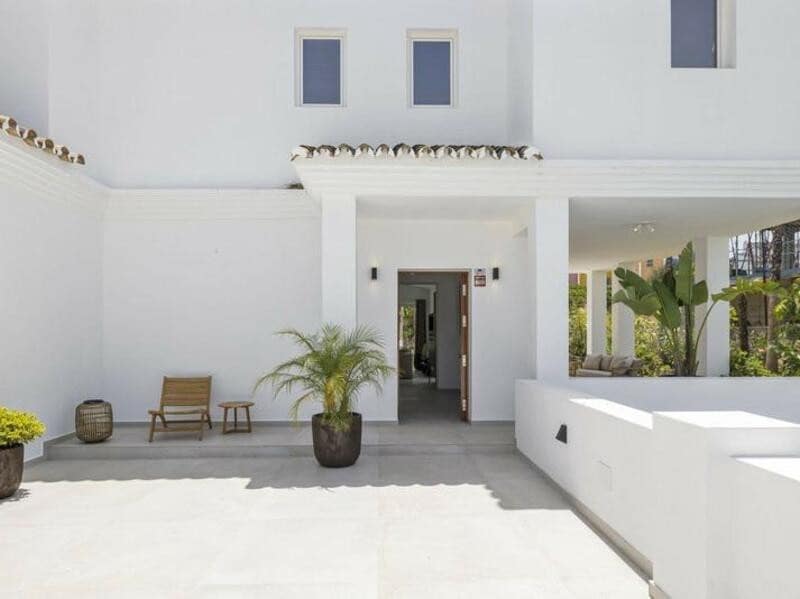 4 soverom Villa til salgs i Casares med svømmebasseng garasje - € 1 750 000 (Ref: 9088363)