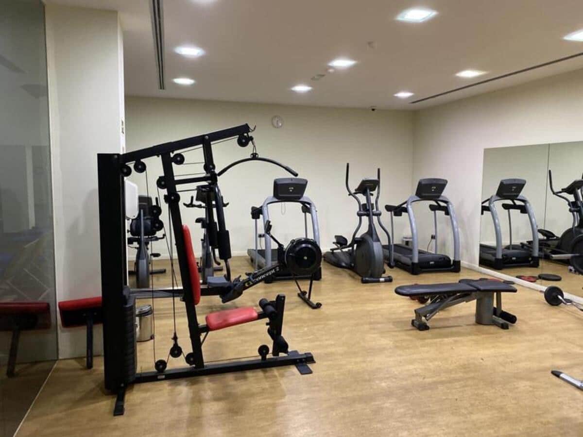 3 quarto Penthouse para arrendar em Estepona com piscina garagem - 4 200 € (Ref: 9097833)