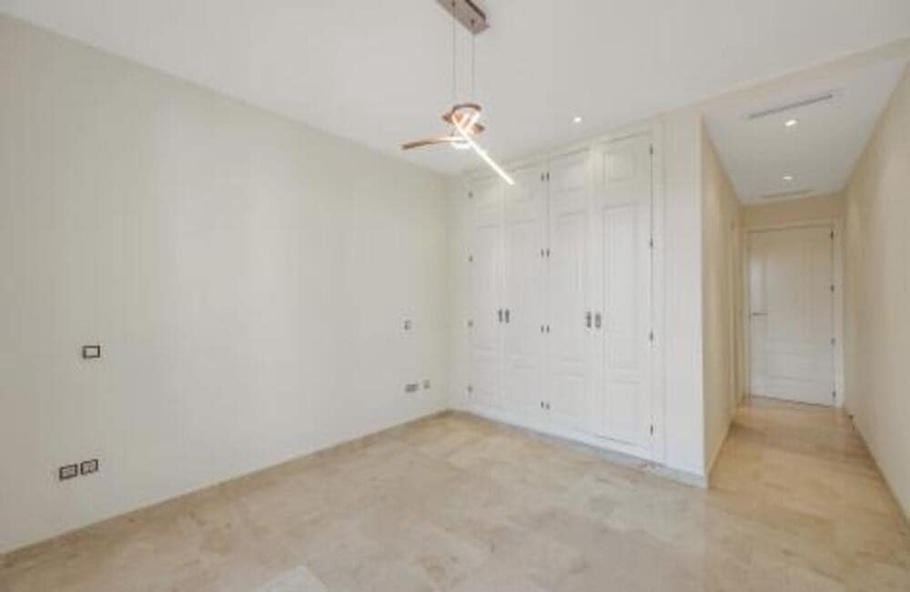 2 quarto Apartamento para arrendar em Marbella com piscina garagem - 2 100 € (Ref: 9104246)