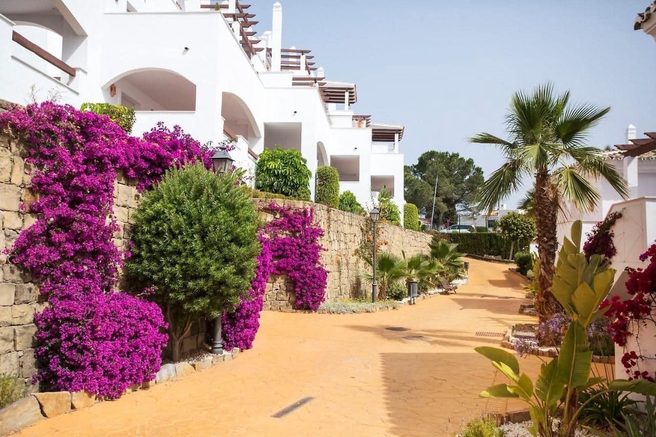 2 quarto Apartamento para arrendar em Marbella com piscina garagem - 2 100 € (Ref: 9104246)