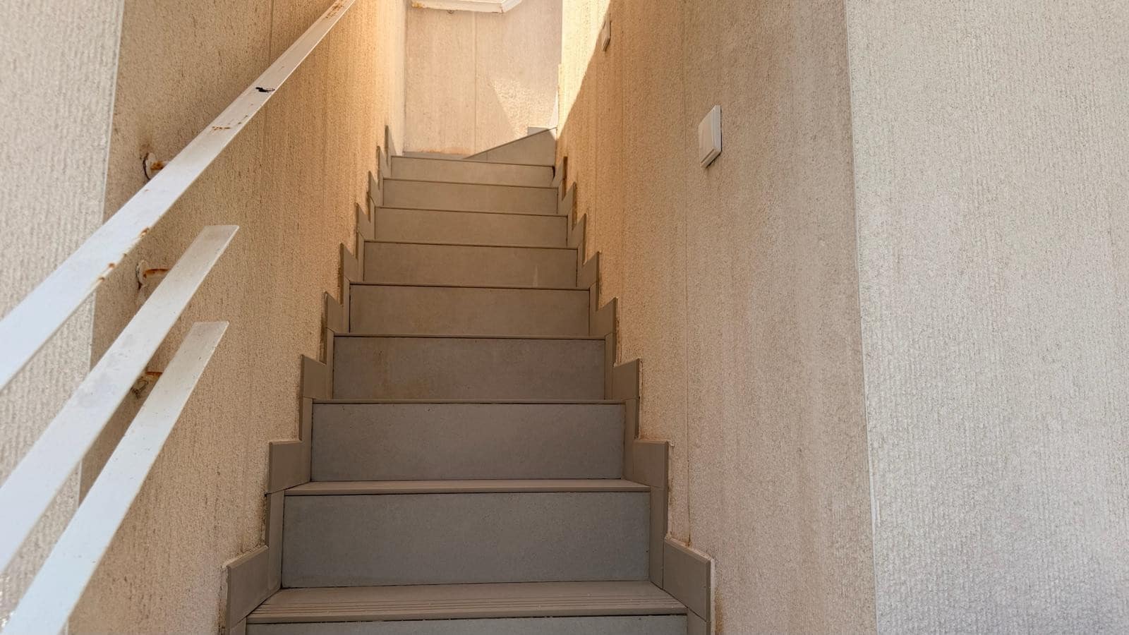 2 soveværelse Penthouse til salg i Buenas Noches med swimmingpool garage - € 399.000 (Ref: 9106236)
