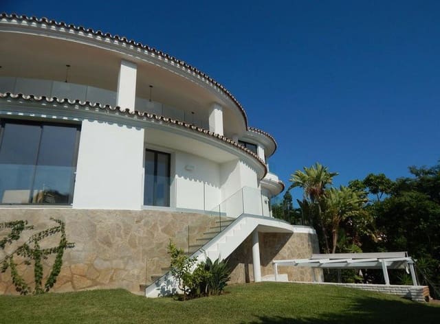 5 soveværelse Villa til leje i El Rosario, Marbella med swimmingpool garage - € 6.500 (Ref: 9111816)