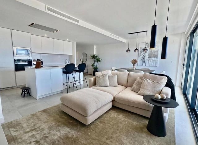 3 soverom Penthouse til leie i La Concha - Resina Golf, Estepona med svømmebasseng garasje - € 3 300 (Ref: 9111817)