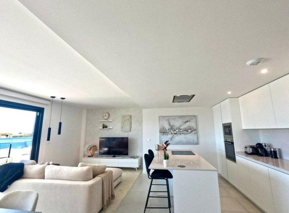 3 makuuhuone Kattohuoneisto vuokrattavana paikassa Estepona mukana uima-altaan 
autotalli - 3 300 € (Ref: 9111817)