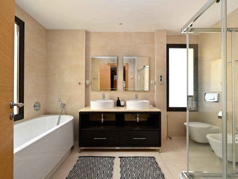 3 slaapkamer Appartement te huur in Marbella met zwembad garage - € 2.500 (Ref: 9113771)