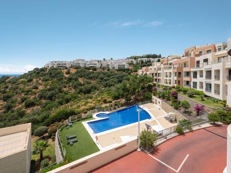 3 slaapkamer Appartement te huur in Marbella met zwembad garage - € 2.500 (Ref: 9113771)