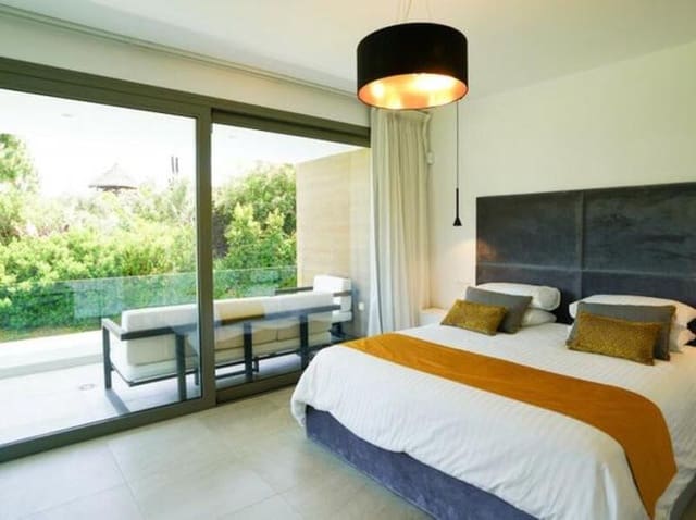 5 camera da letto Villa da affittare in El Paraiso, Estepona con piscina garage - 9.250 € (Rif: 9113774)