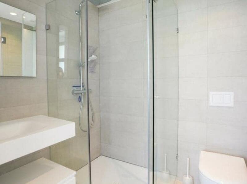 5 sypialnia Willa do wynajęcia w El Paraiso z basenem garażem - 9 250 € (Ref: 9113774)
