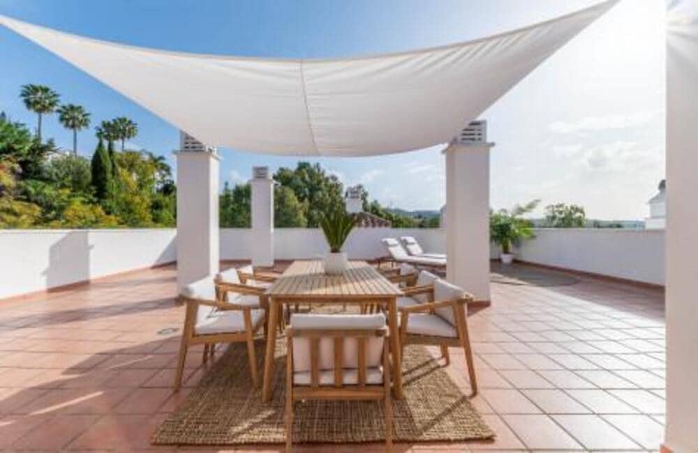 3 soveværelse Penthouse til salg i Marbella med swimmingpool garage - € 750.000 (Ref: 9113775)