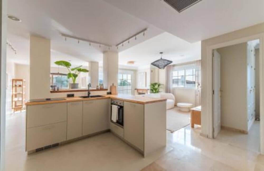 3 soveværelse Penthouse til salg i Marbella med swimmingpool garage - € 750.000 (Ref: 9113775)