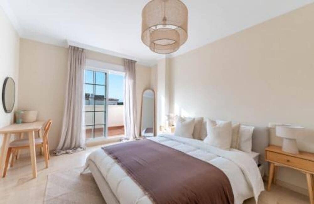 3 soveværelse Penthouse til salg i Marbella med swimmingpool garage - € 750.000 (Ref: 9113775)