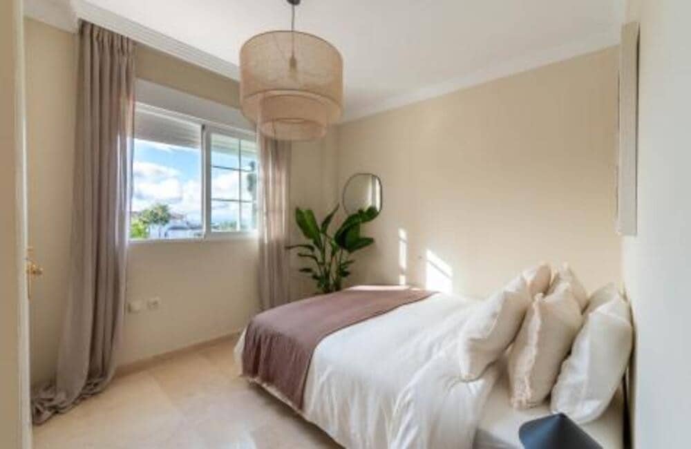 3 soveværelse Penthouse til salg i Marbella med swimmingpool garage - € 750.000 (Ref: 9113775)