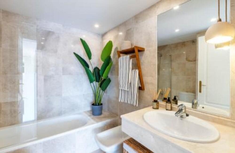 3 soveværelse Penthouse til salg i Marbella med swimmingpool garage - € 750.000 (Ref: 9113775)