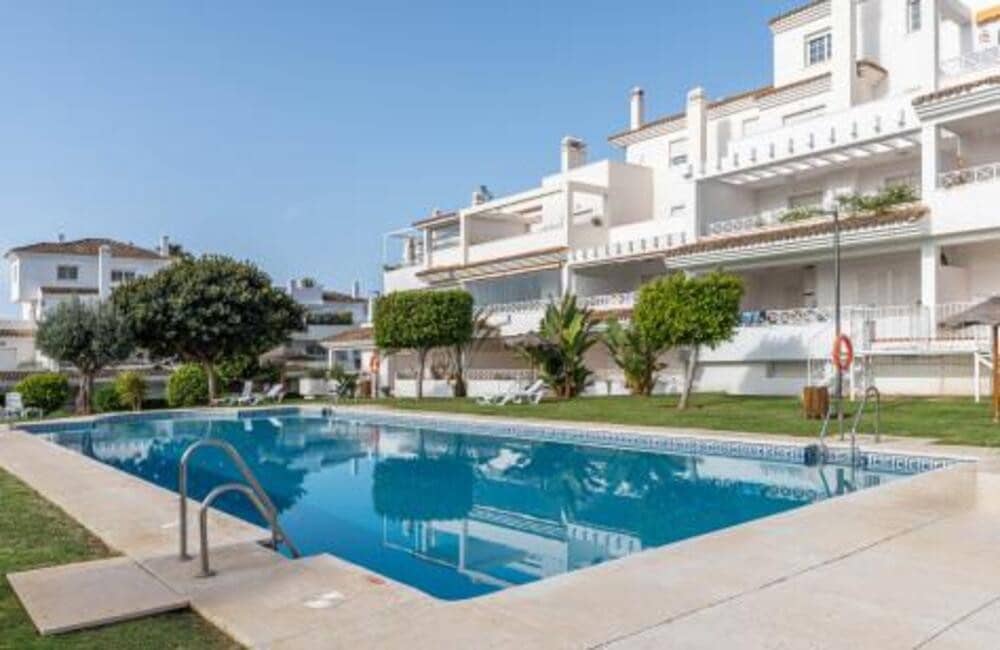 3 soveværelse Penthouse til salg i Marbella med swimmingpool garage - € 750.000 (Ref: 9113775)