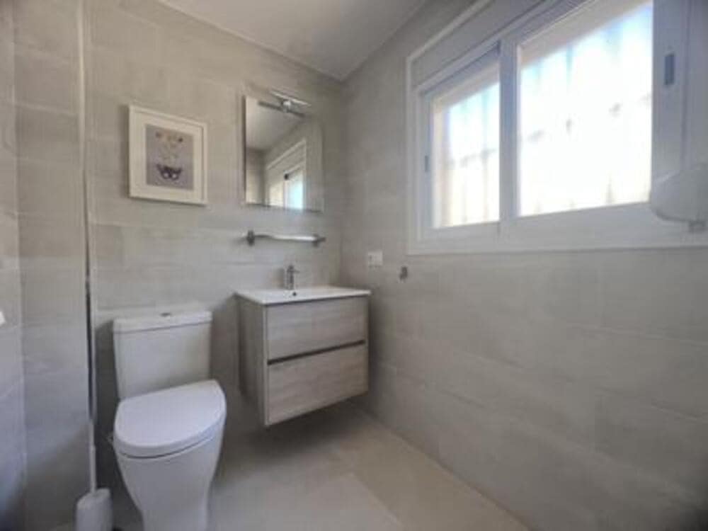 2 slaapkamer Penthouse te huur in La Quinta met zwembad garage - € 3.000 (Ref: 9126483)