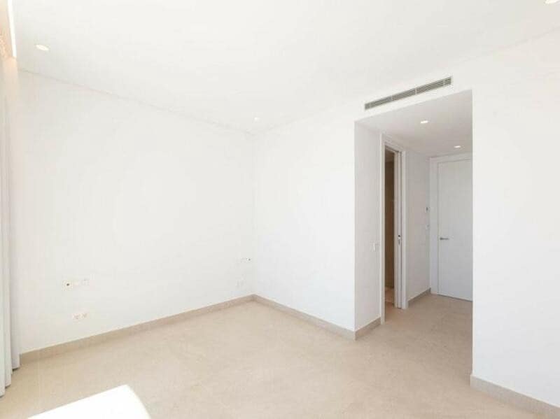 2 soveværelse Lejlighed til leje i La Quinta med swimmingpool garage - € 4.850 (Ref: 9129436)