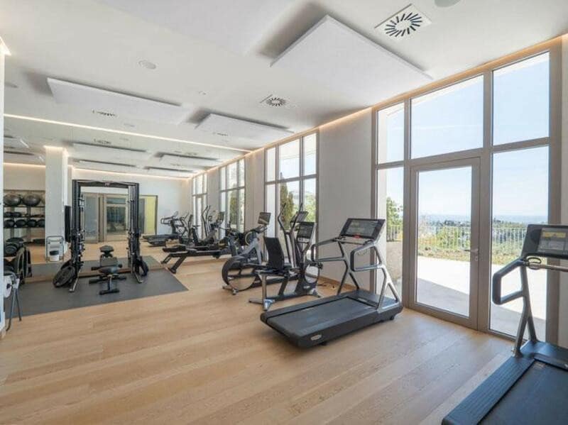 2 soveværelse Lejlighed til leje i La Quinta med swimmingpool garage - € 4.850 (Ref: 9129436)