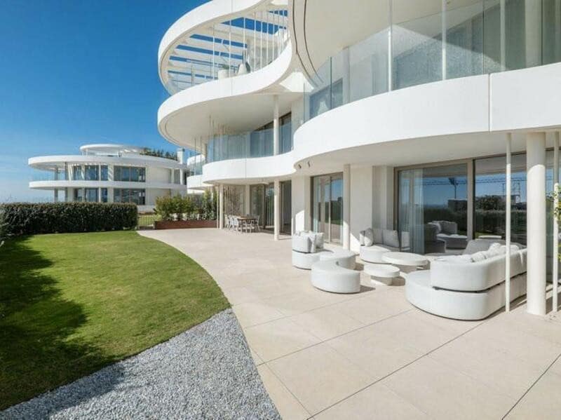 2 soveværelse Lejlighed til leje i La Quinta med swimmingpool garage - € 4.850 (Ref: 9129436)