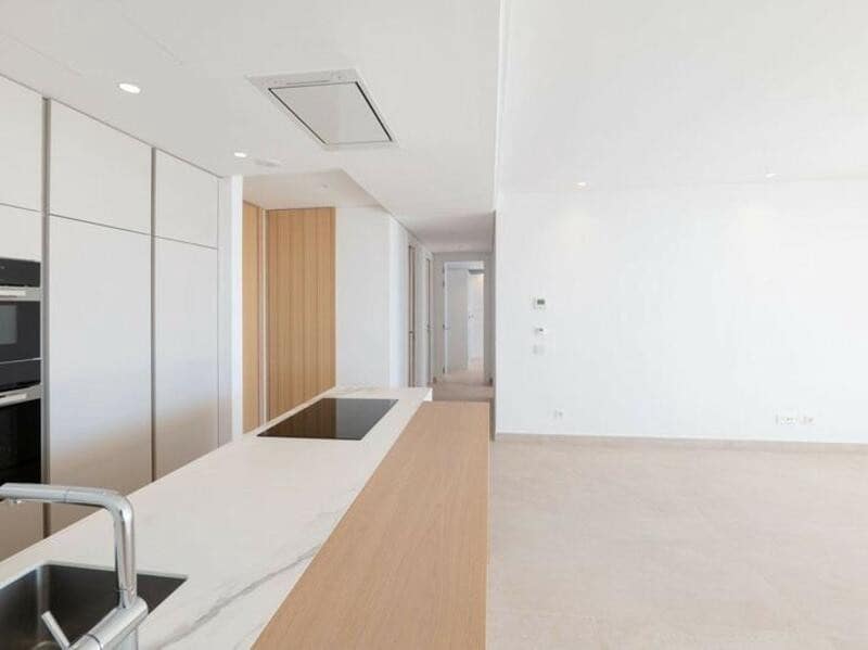 2 soveværelse Lejlighed til leje i La Quinta med swimmingpool garage - € 4.850 (Ref: 9129436)