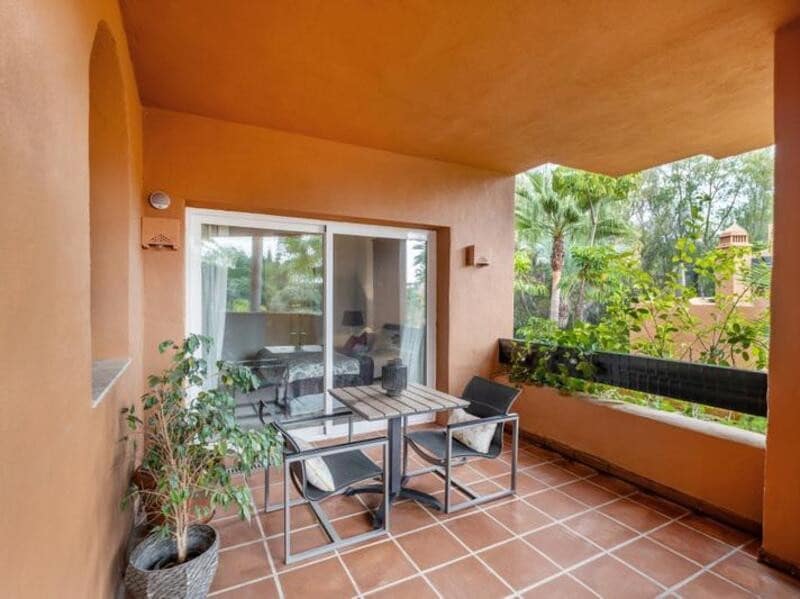 3 soveværelse Lejlighed til leje i Marbella med swimmingpool garage - € 3.500 (Ref: 9129438)