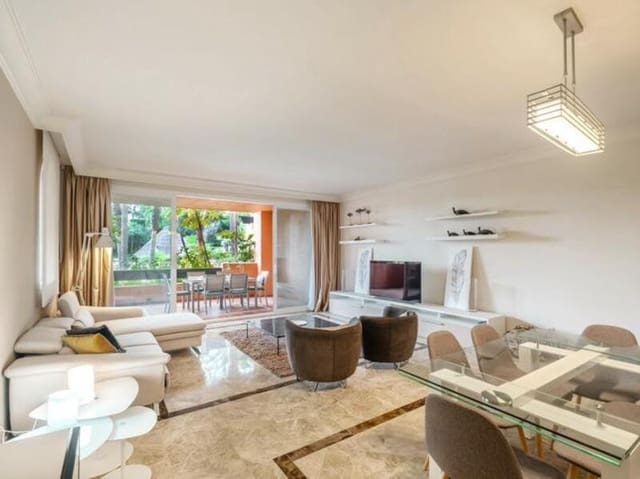 3 camera da letto Appartamento da affittare in Los Naranjos, Marbella con piscina garage - 3.500 € (Rif: 9129438)