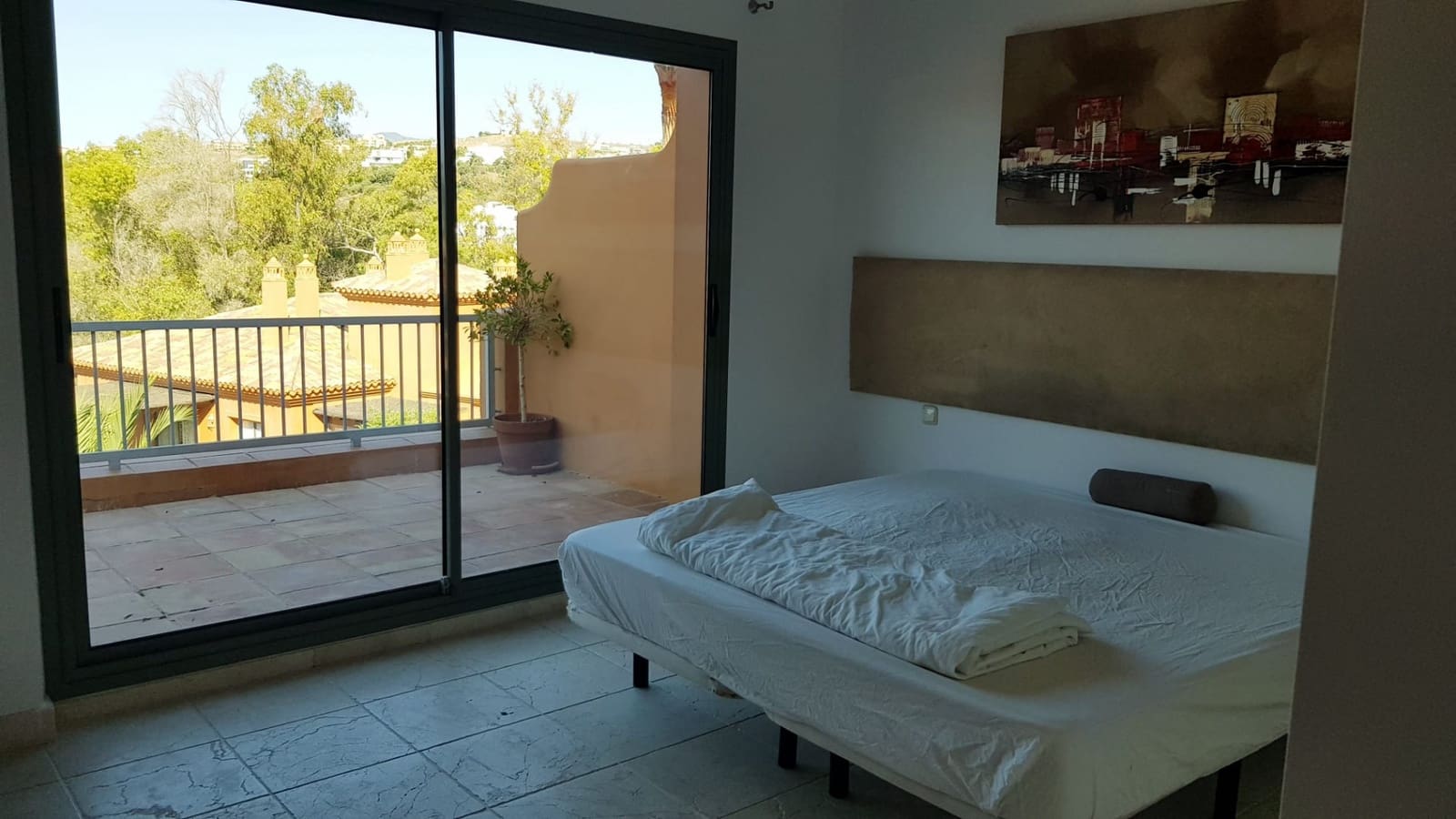 3 soveværelse Penthouse til salg i Estepona med swimmingpool garage - € 700.000 (Ref: 9132056)